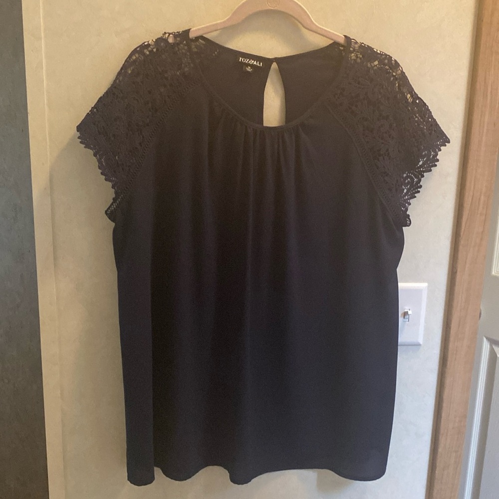 Navy blue,  lacy short sleeve blouse by Roz & Ali, size 1X